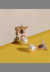 Baroque Pearl Honey Bee Drop Earrings Gold - Femstylo