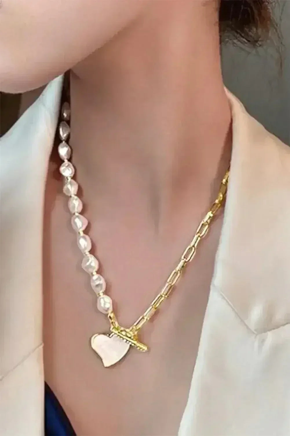 Gold Heart Shape Pendant Rhinestone Pearl Chain Necklace - Femstylo