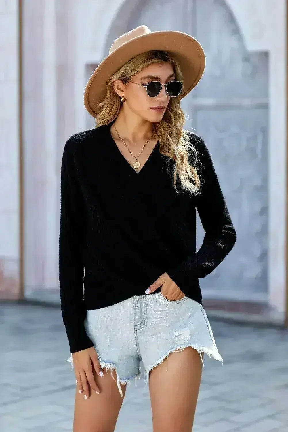 Chic Black Deep V-neck Long Sleeve Knit Sweater - Femstylo