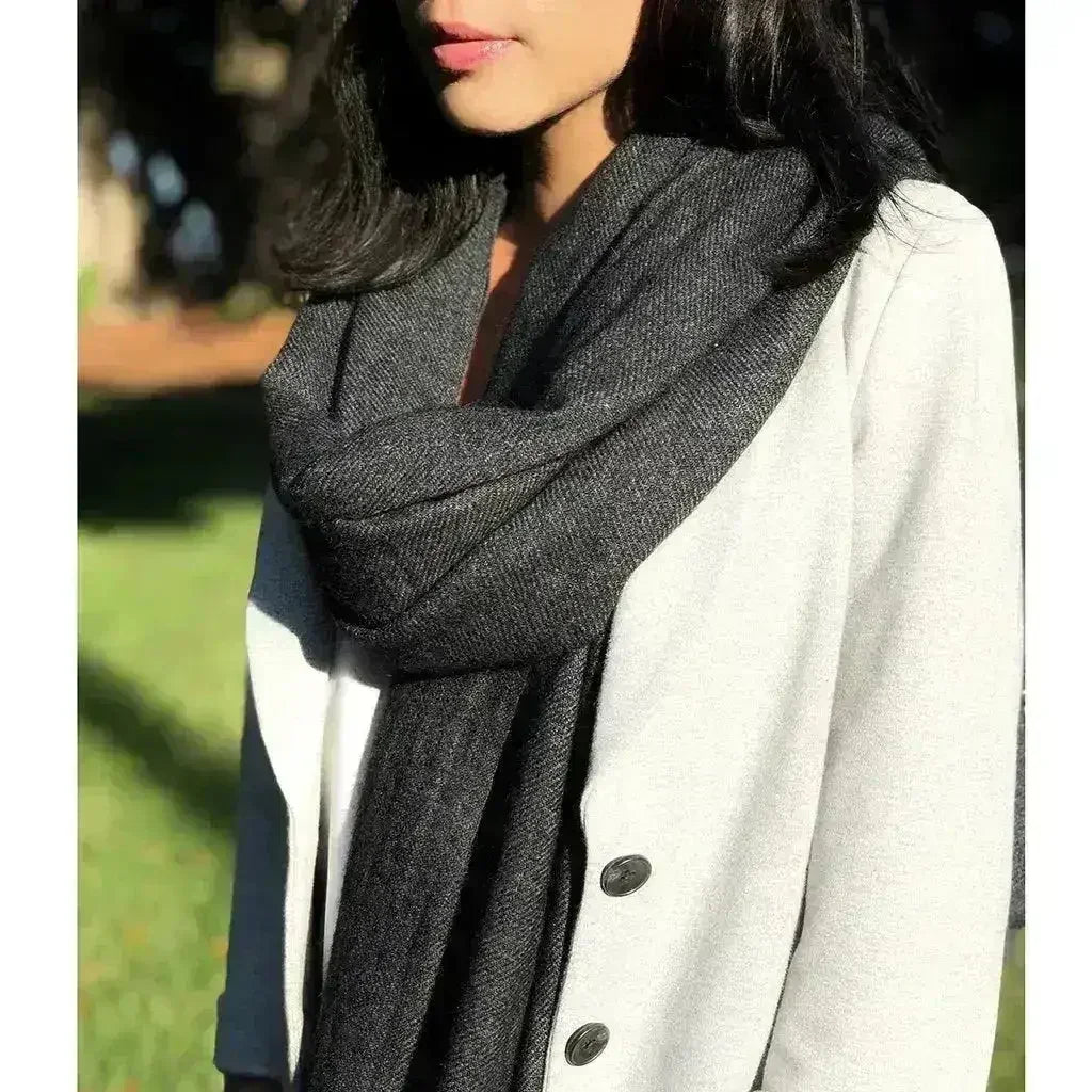 Black Handloom Cashmere Scarf - Femstylo