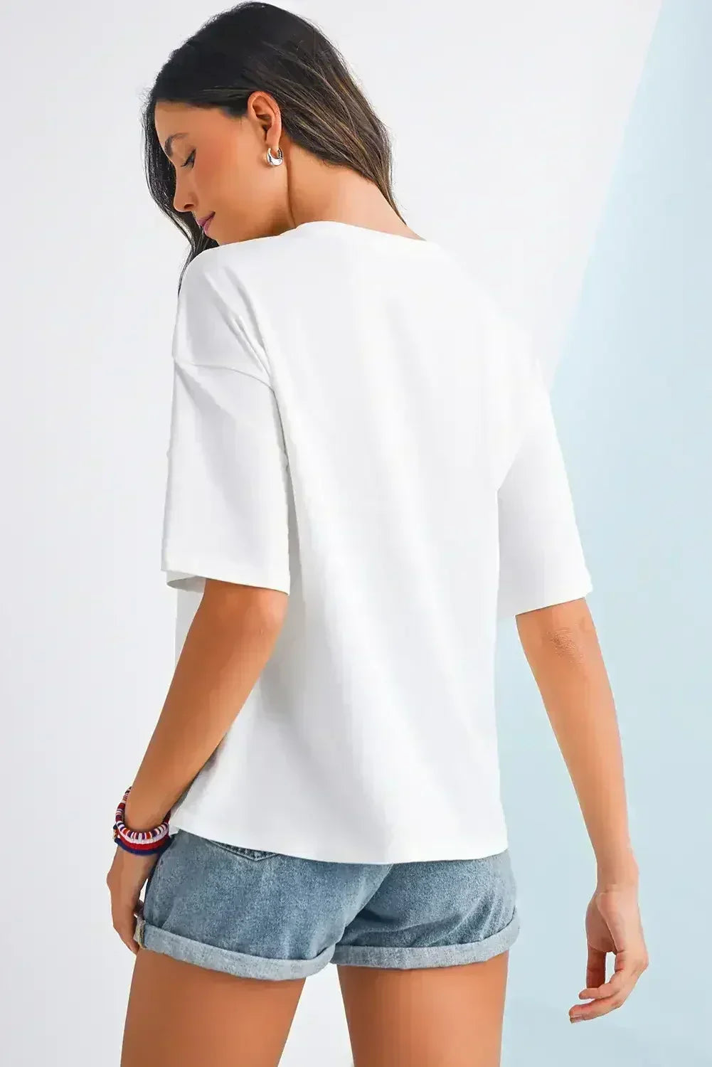 White Flag Bow Graphic Crewneck Tee - Femstylo