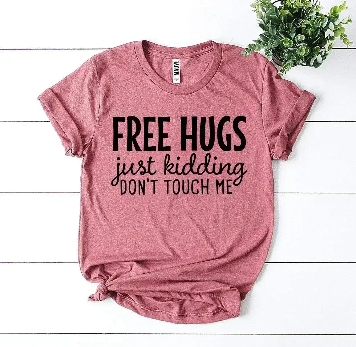 Free Hugs T-shirt - Femstylo