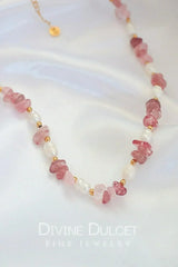 Natural Strawberry Quartz Crystal & Freshwater Pearls Choker - Femstylo