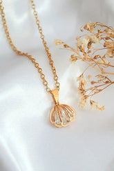 24K Gold Seashell Necklace - Cubic Zirconia Ocean Jewelry - Femstylo