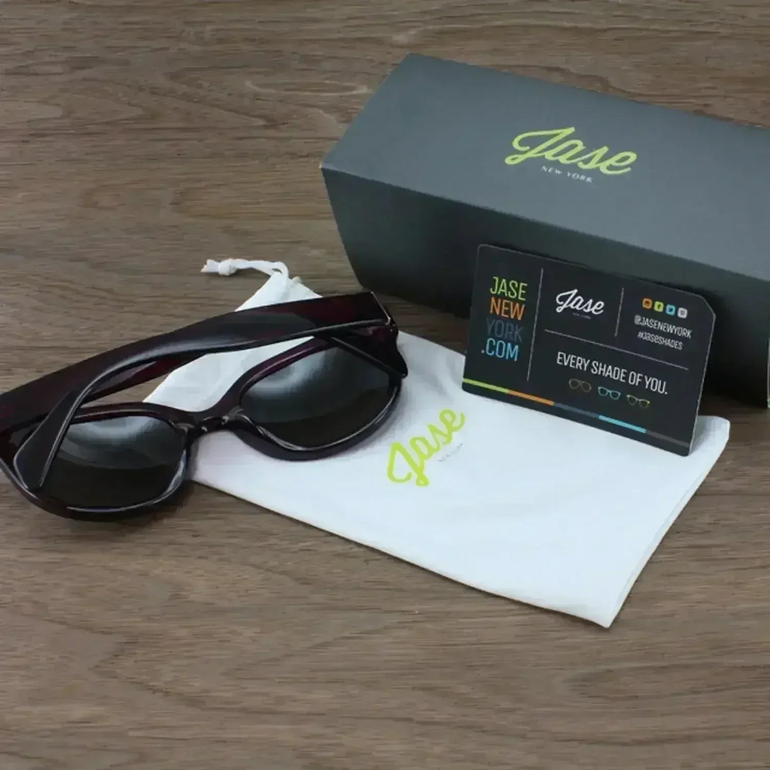 Jase New York Cosette Sunglasses in Bordeaux Red - Femstylo