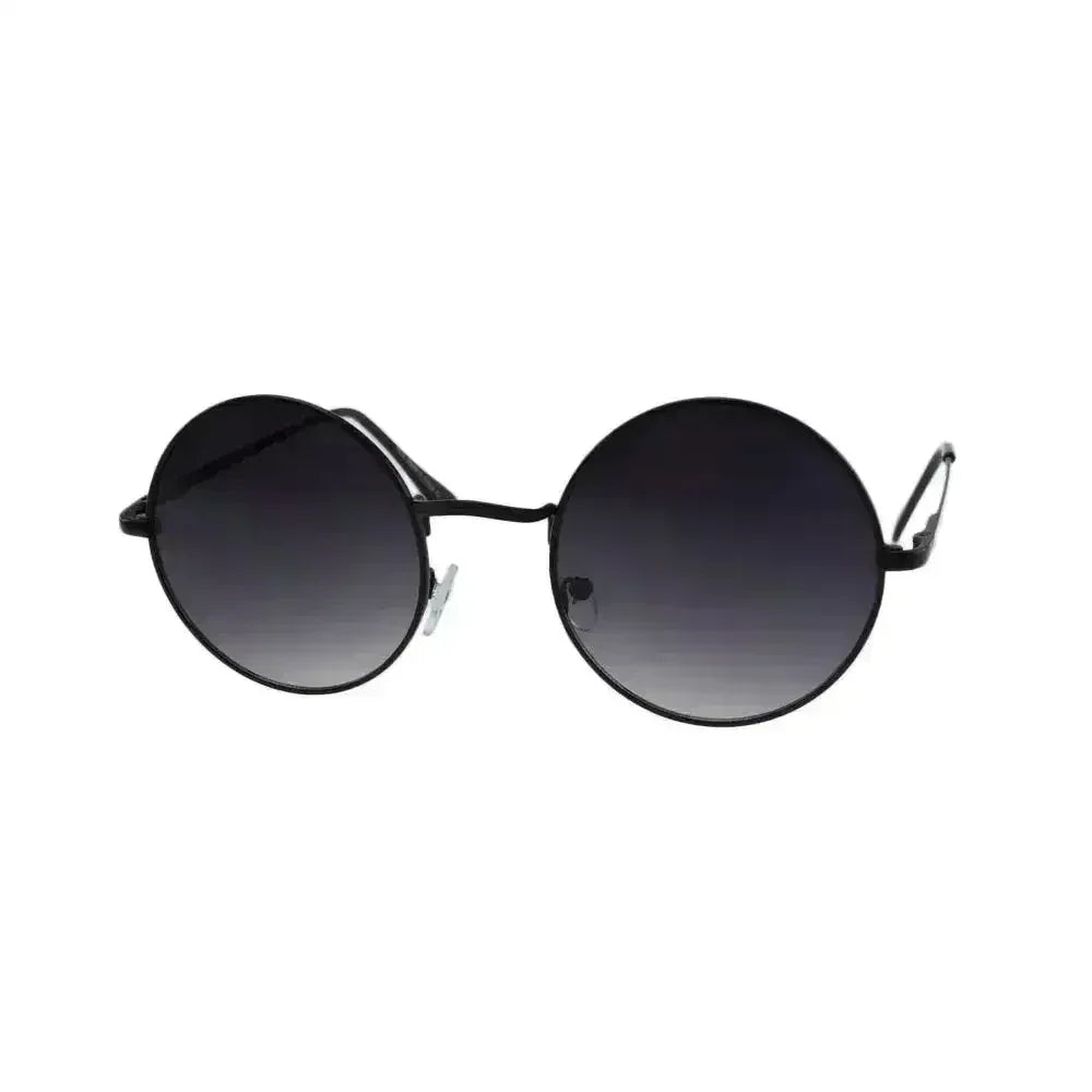 MQ Presley Sunglasses in Black / Smoke - Femstylo