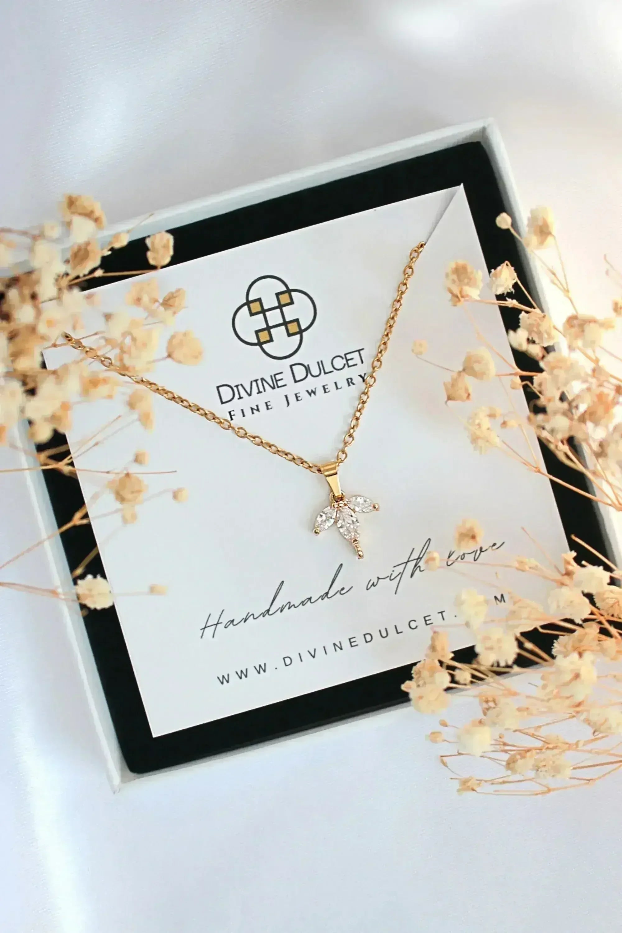 24 Karats CZ Dainty Flower Petals Pendant Necklace - Femstylo