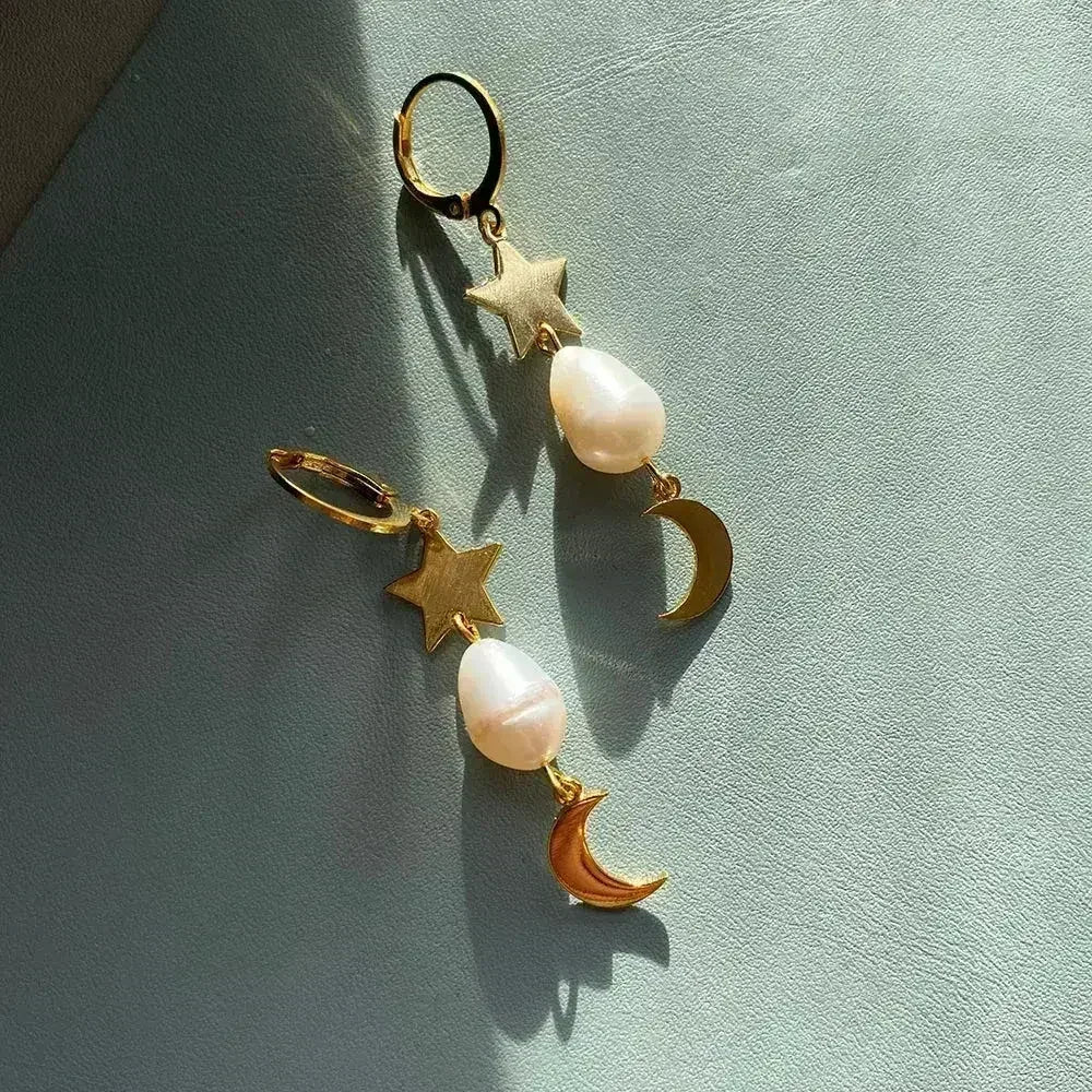 Night Sky Pearl Earrings - Femstylo