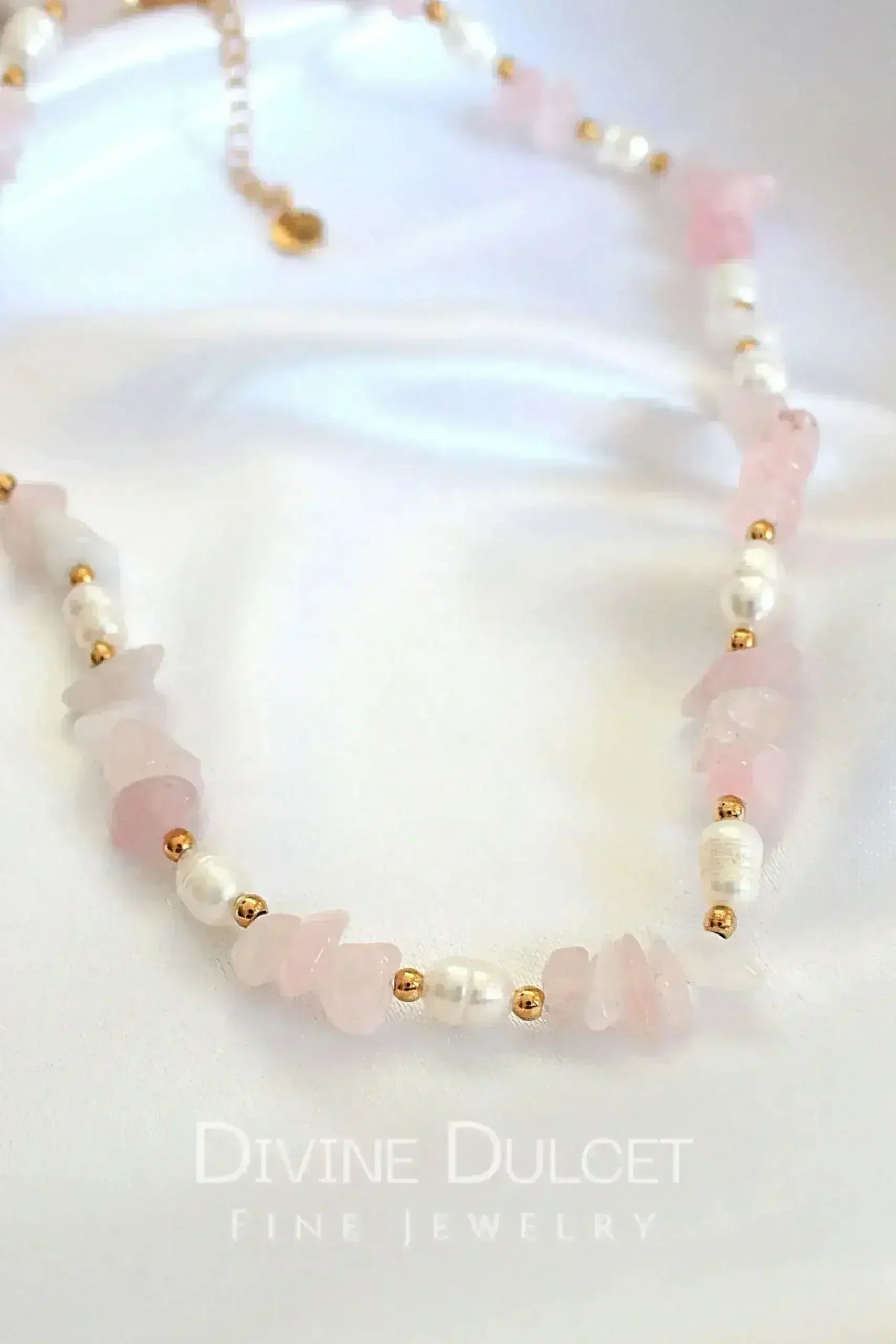 Natural Rose Quartz Crystal & Freshwater Pearls Choker - Femstylo