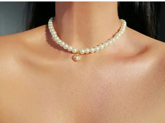 24K Seashell Czech Pearls Choker - Femstylo
