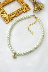 24K Seashell Czech Pearls Choker - Femstylo