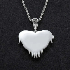 LoveShell™ – Custom Clamshell Heart Photo Pendant | Iced Out Zircon - Femstylo