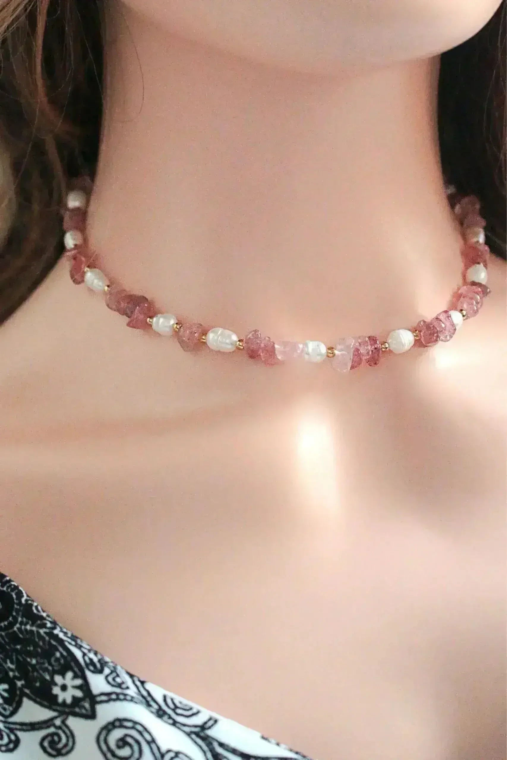 Natural Strawberry Quartz Crystal & Freshwater Pearls Choker - Femstylo
