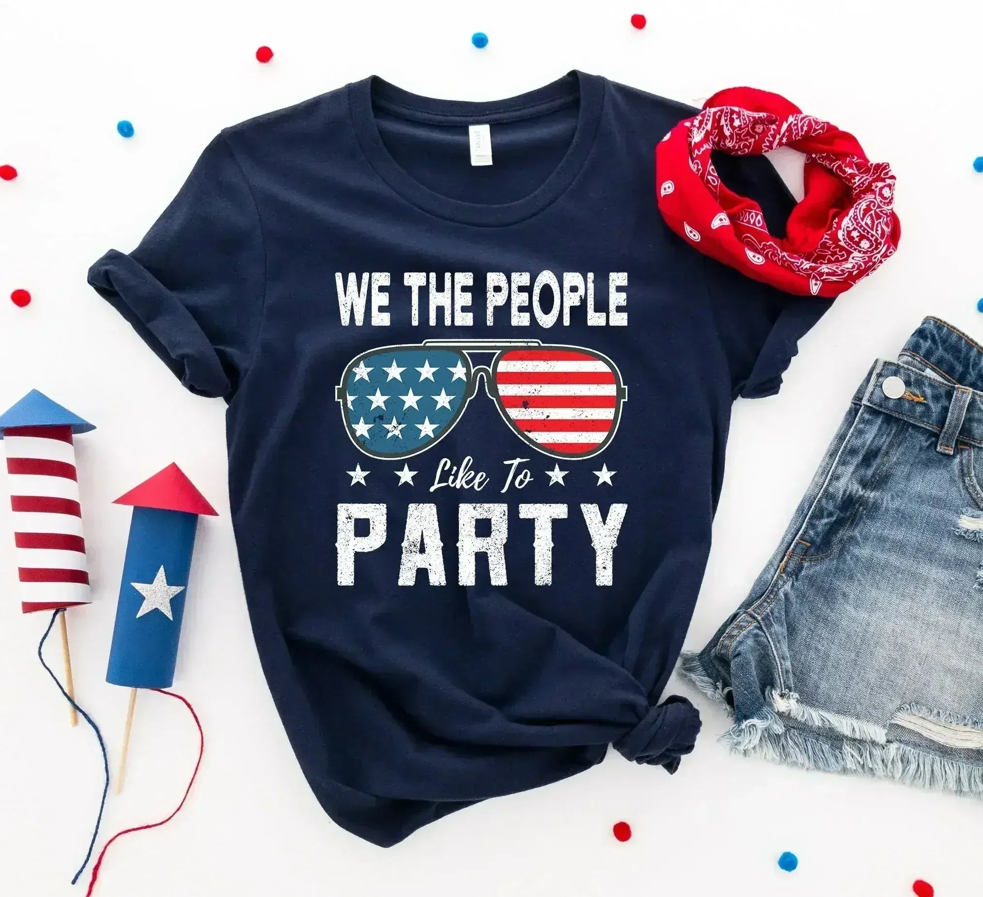 We the people like to party T-shirt - Femstylo