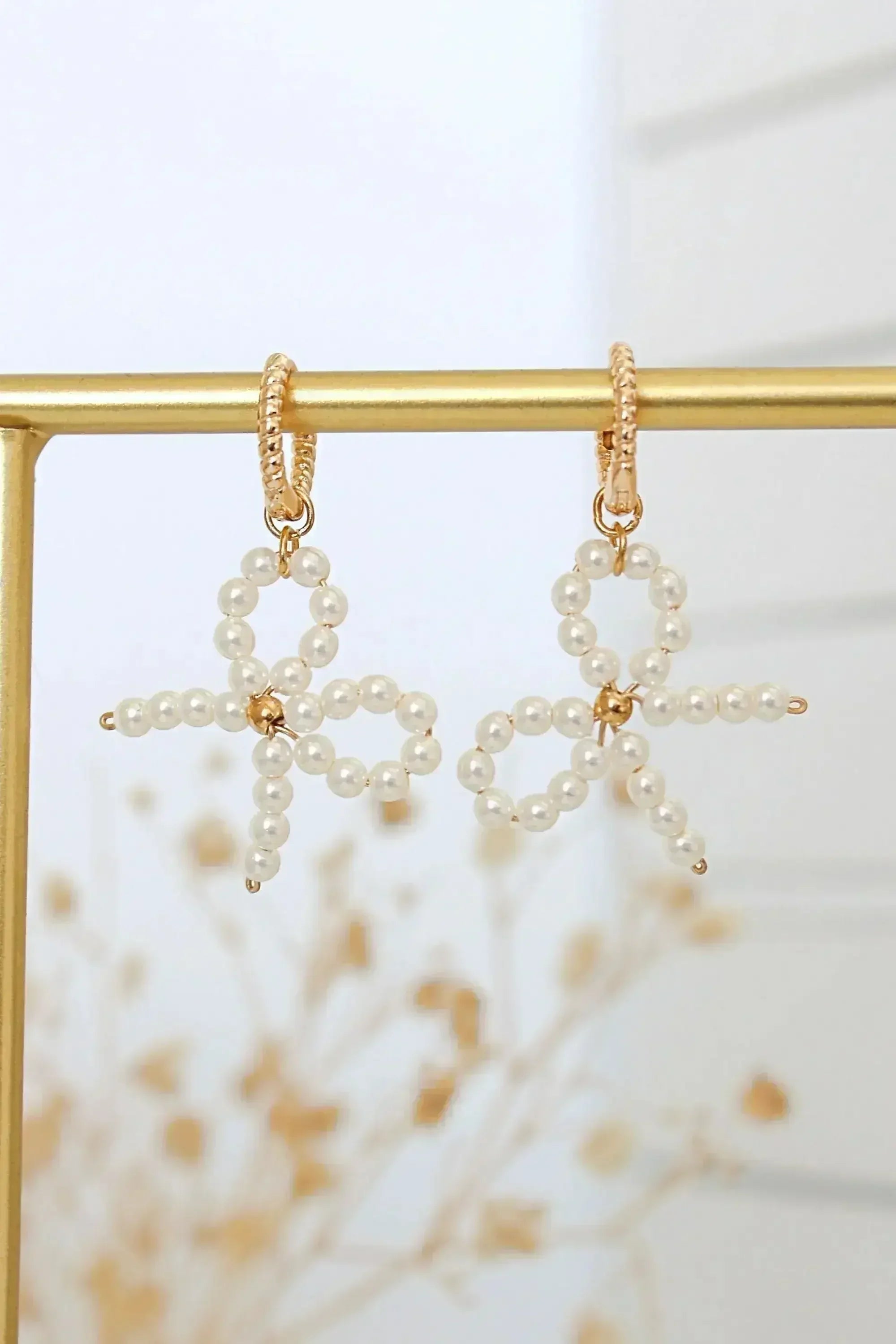 Miss Coquette | 24 Karats Pearls Bow Earrings - Femstylo