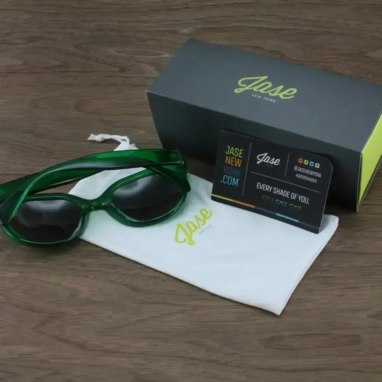 Jase New York Cosette Sunglasses in Emerald Green - Femstylo