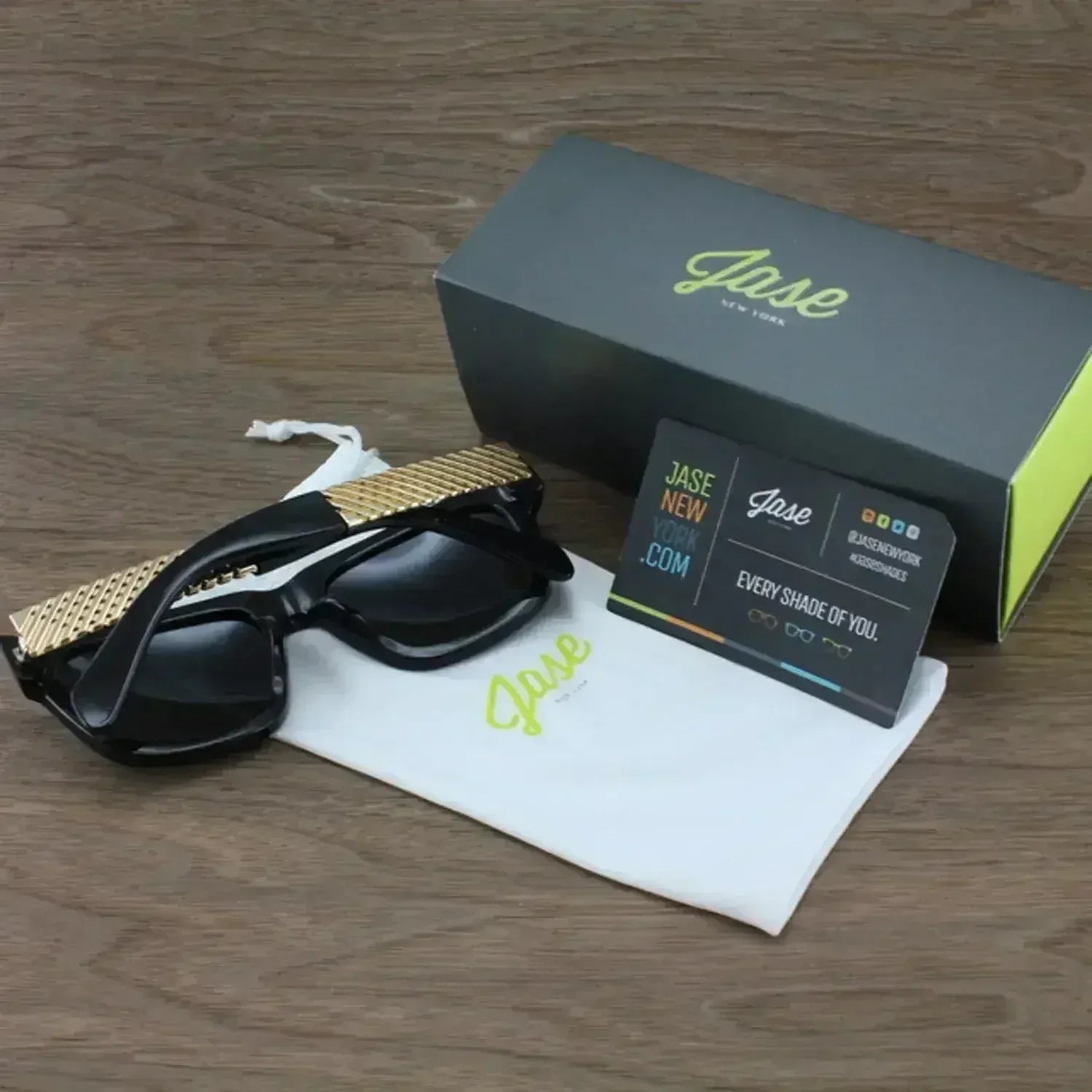 Jase New York Royce Sunglasses in Gloss Black - Femstylo