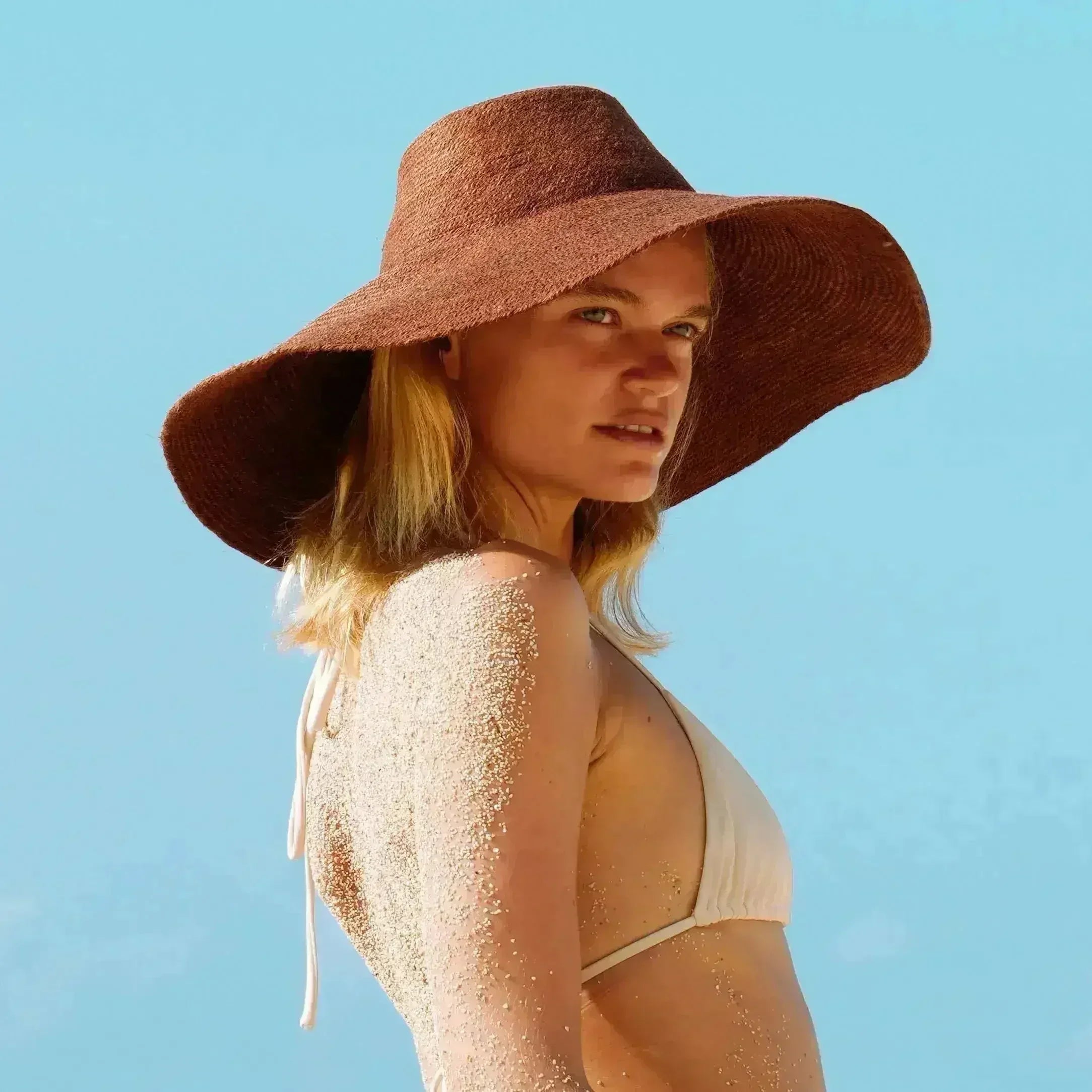 RIRI Jute Handwoven Straw Hat In Burnt Sienna - Femstylo