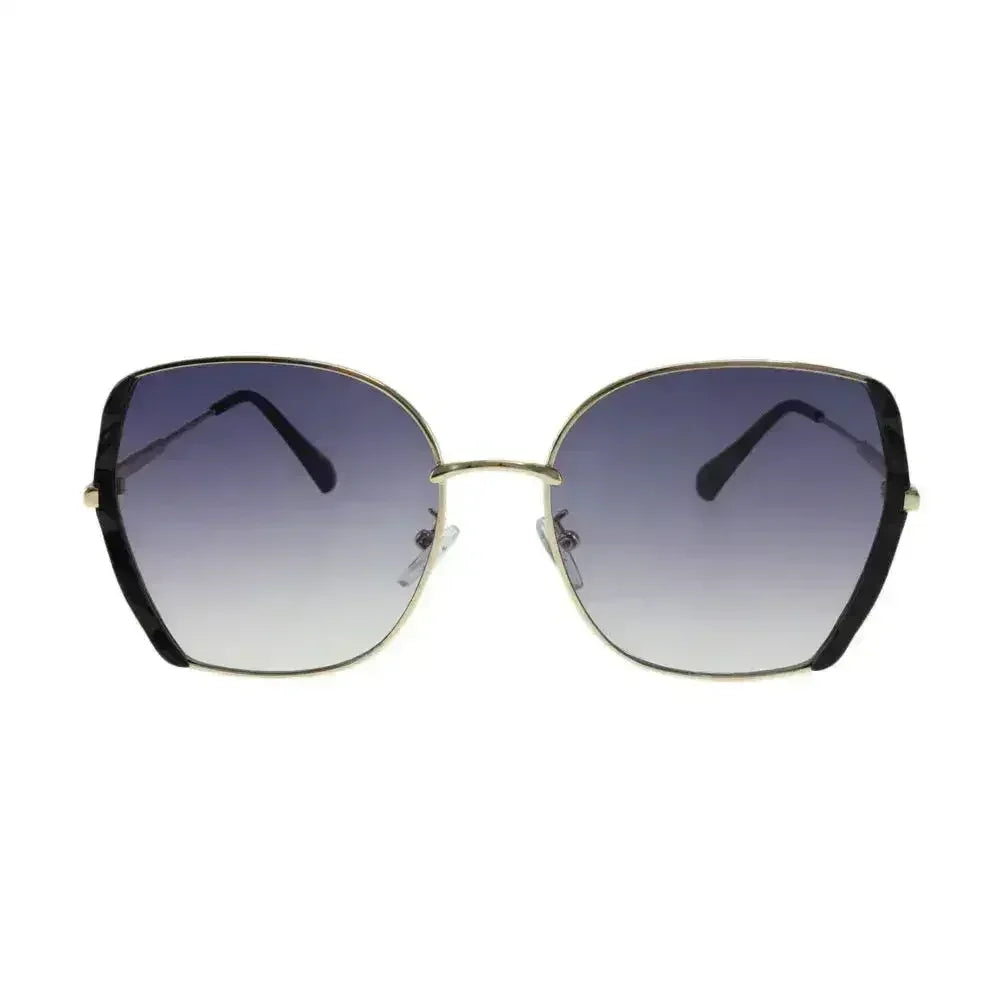 MQ Lola sunglasses in Black / Smoke - Femstylo