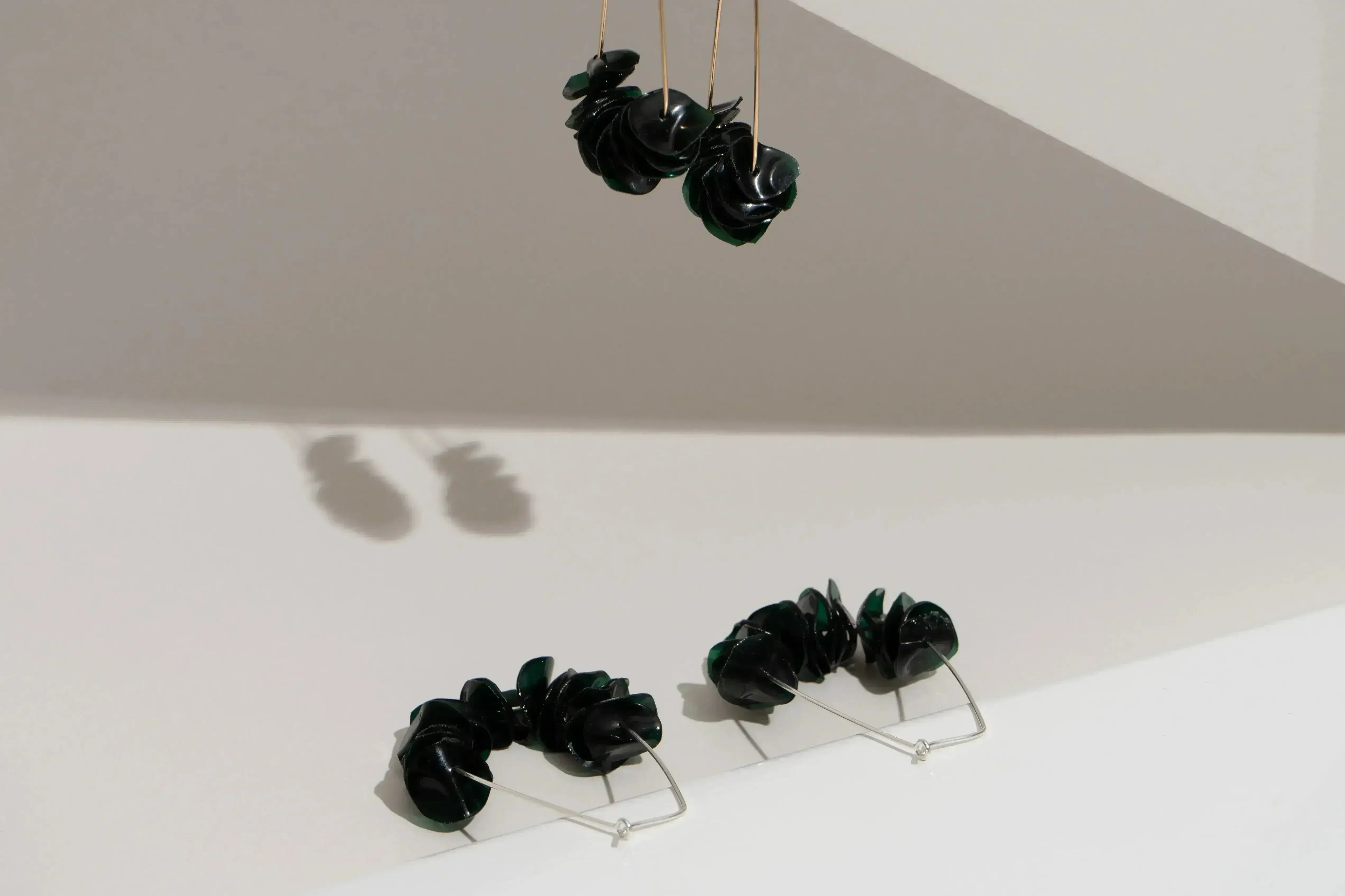 Leona Dark Green Drops - Femstylo