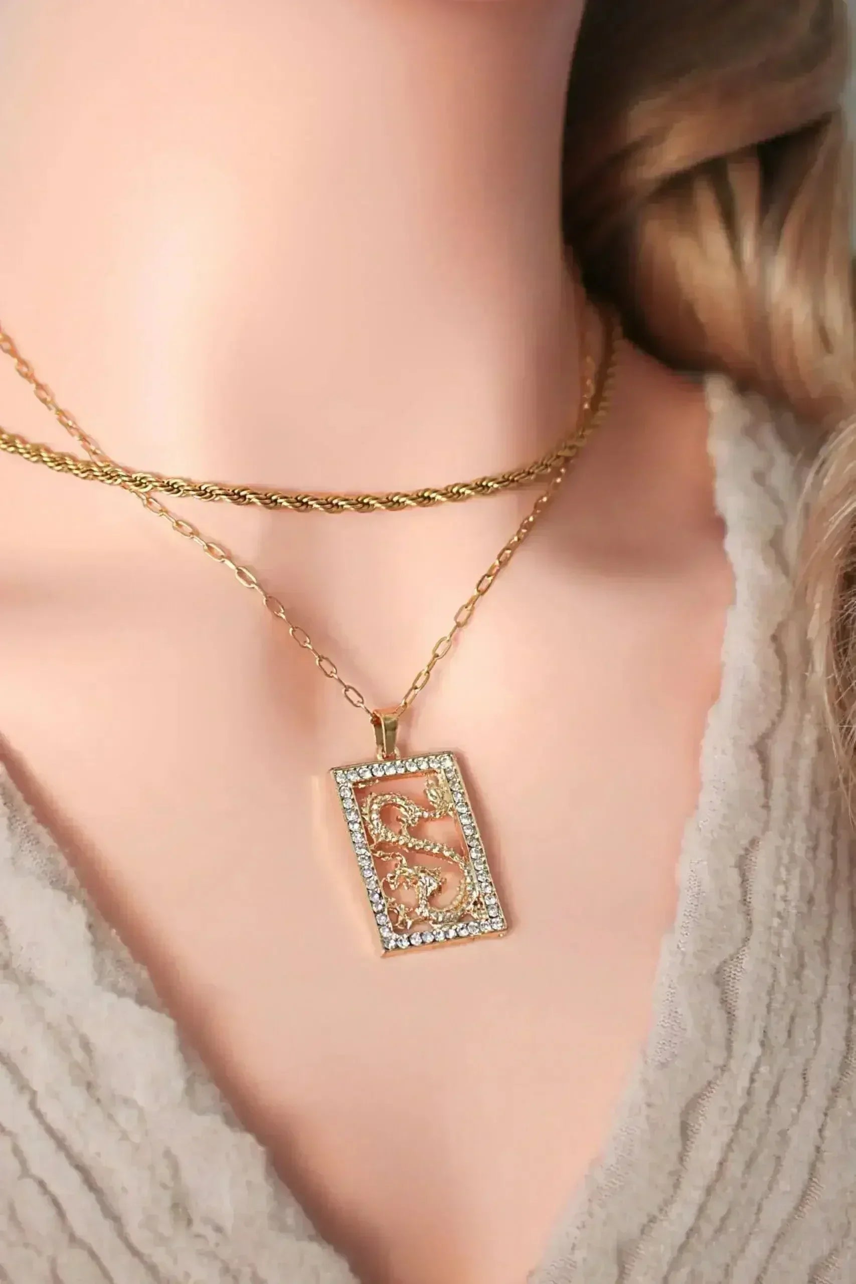 24 Karats Cubic Zirconia Chinese Dragon Necklace - Femstylo