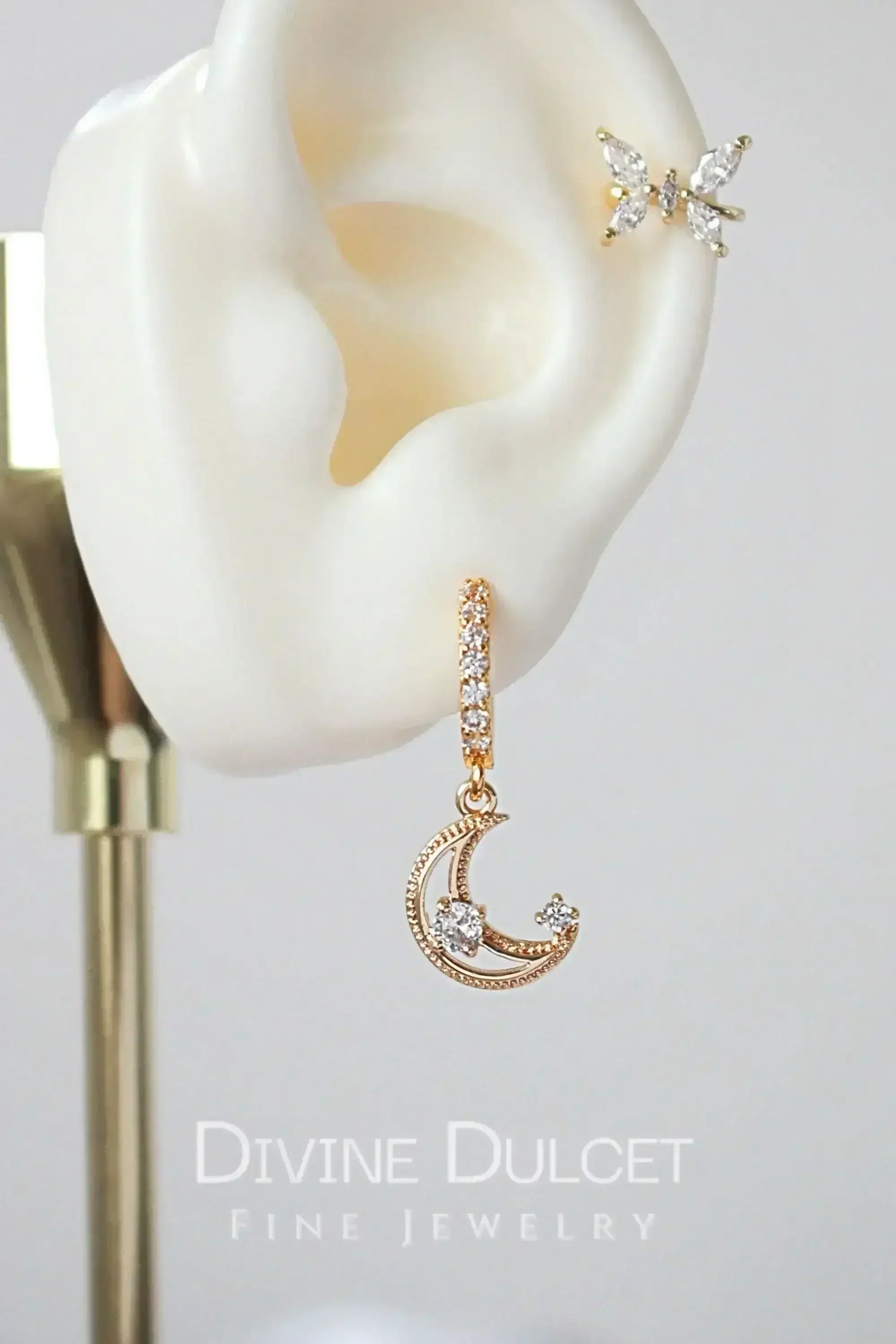 Moon Hoop Earrings - 24K Gold & Cubic Zirconia | Femstylo - Femstylo