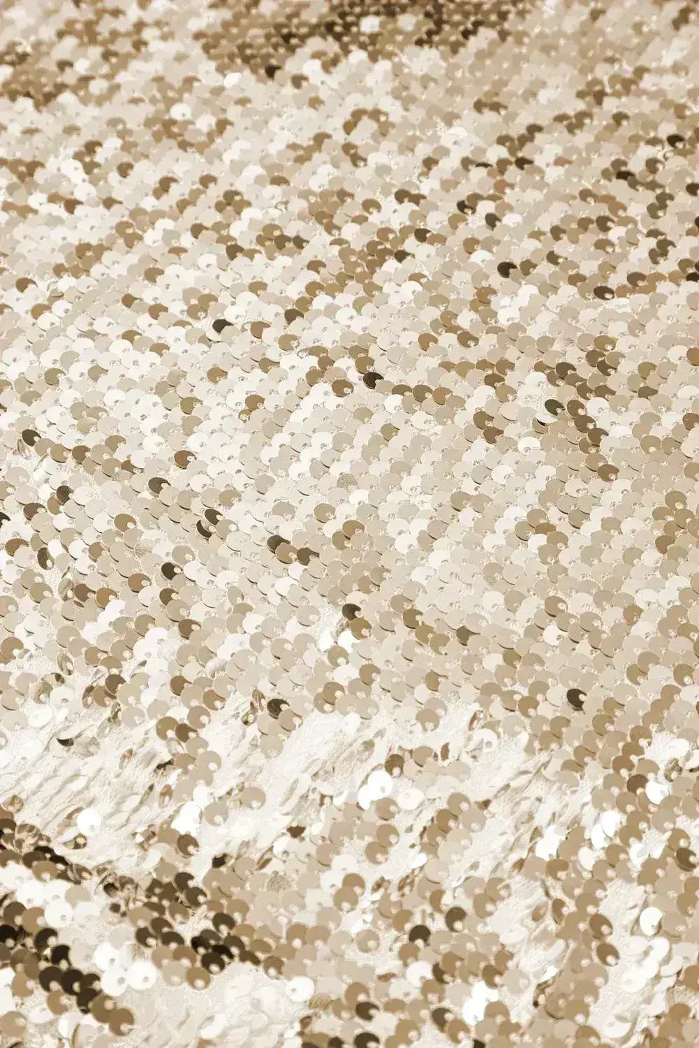 Black Sequined Adjustable Spaghetti Straps Tank Top - Femstylo