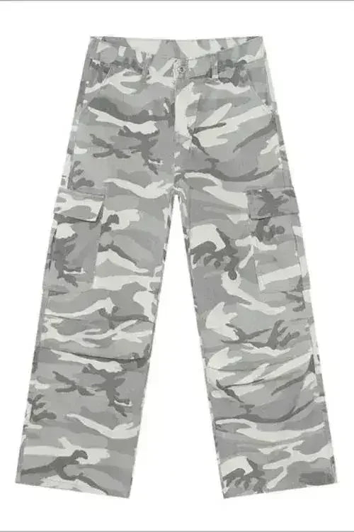 Camouflage Cargo Jeans with Pockets - Femstylo