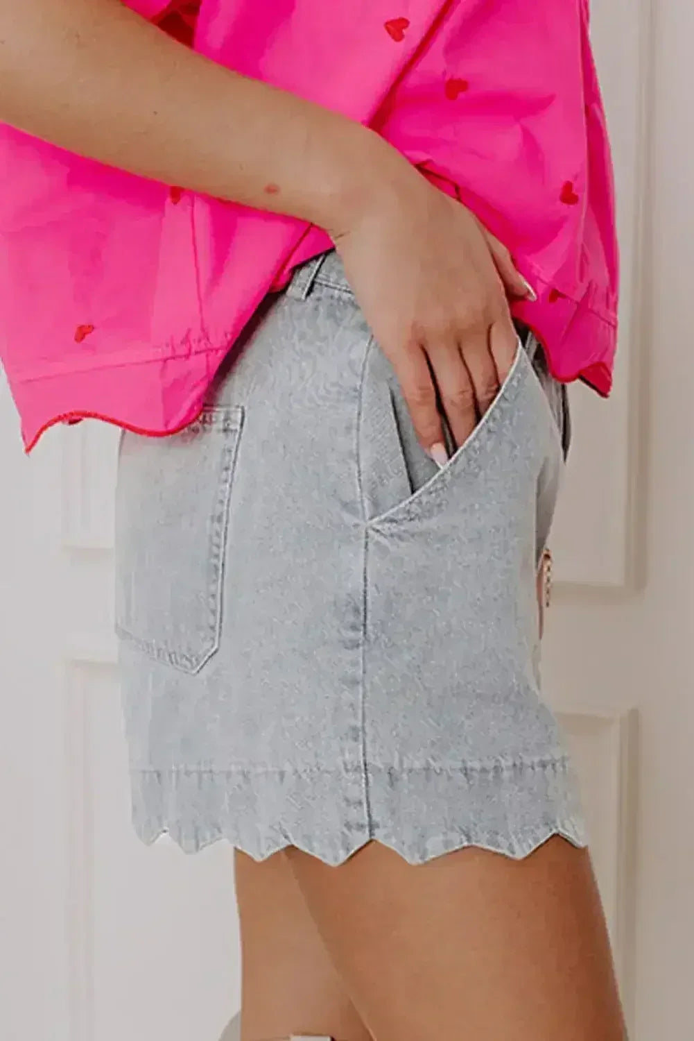 Sail Blue Scalloped Hemline Light Wash Denim Shorts - Femstylo