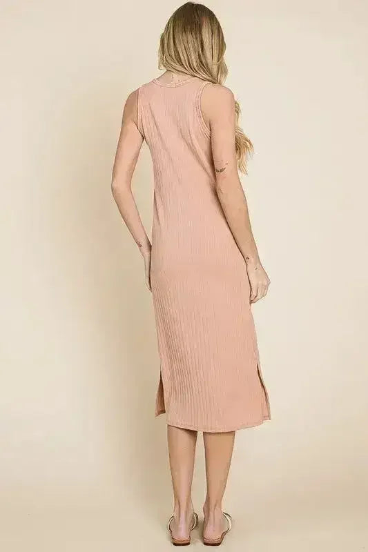 BOMBOM Ribbed Knit Sleeveless Midi Dress - Femstylo