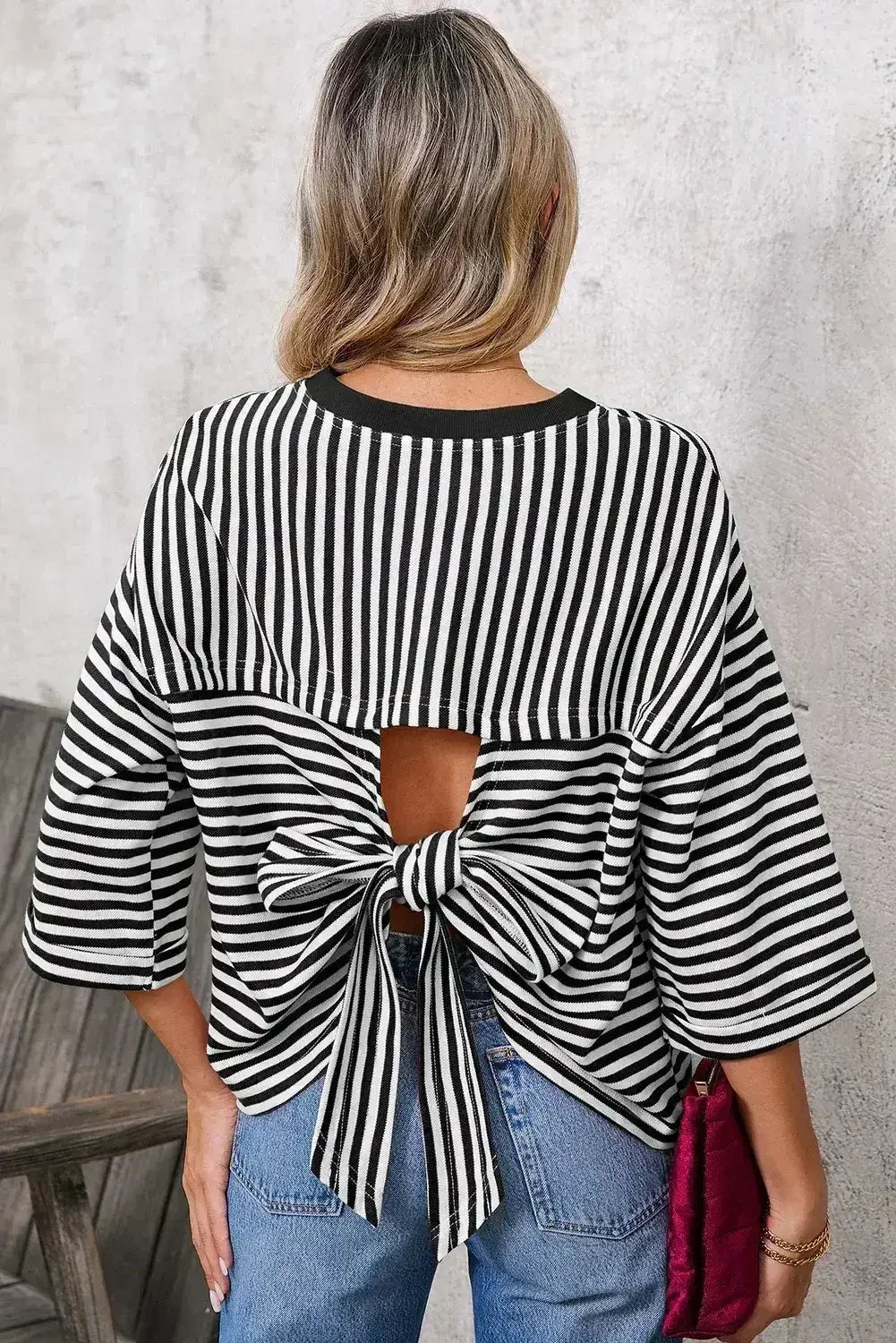 Black Stripe Bowknot Backless T-Shirt - Femstylo