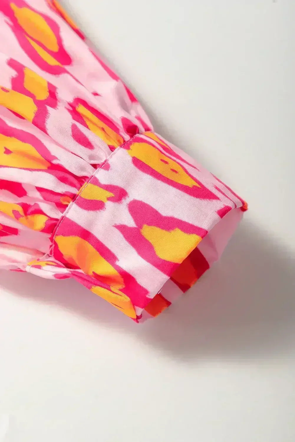 Light Leopard Print Balloon Sleeve Loose Blouse | Femstylo - Femstylo