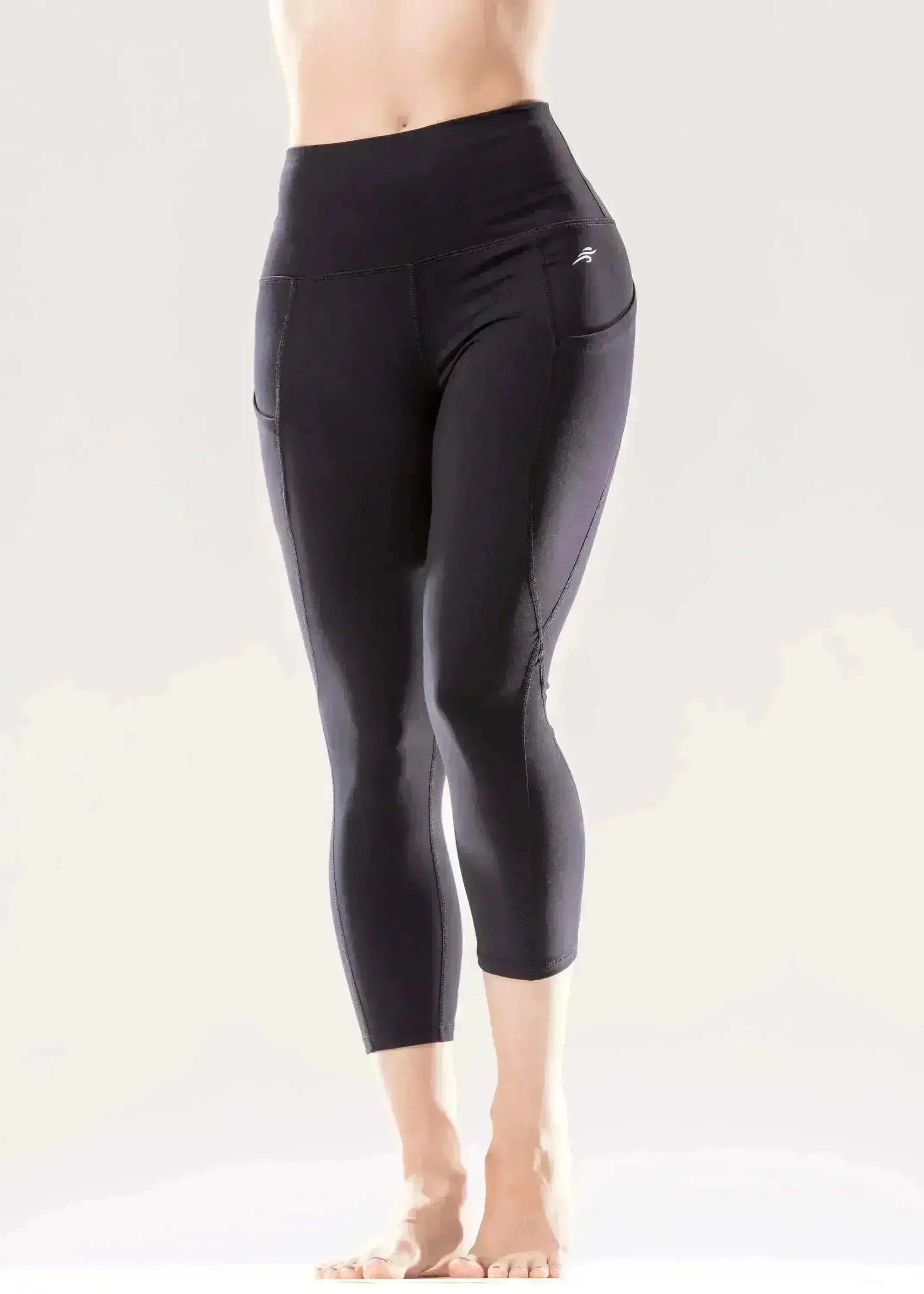 Jolie High-Waisted Capri Leggings with Hip Pockets - Femstylo