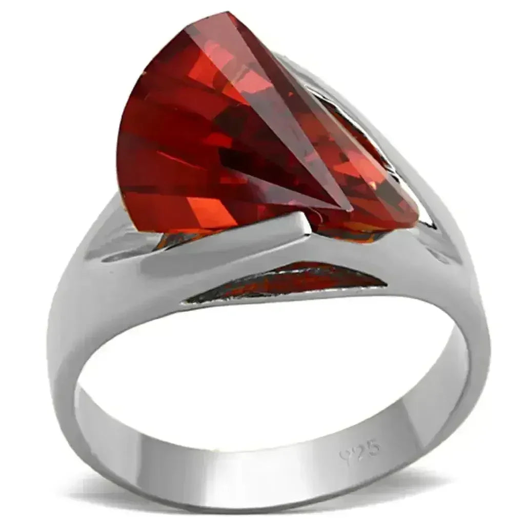 LOS640 - Silver 925 Sterling Silver Ring with AAA Grade CZ in Garnet - Femstylo