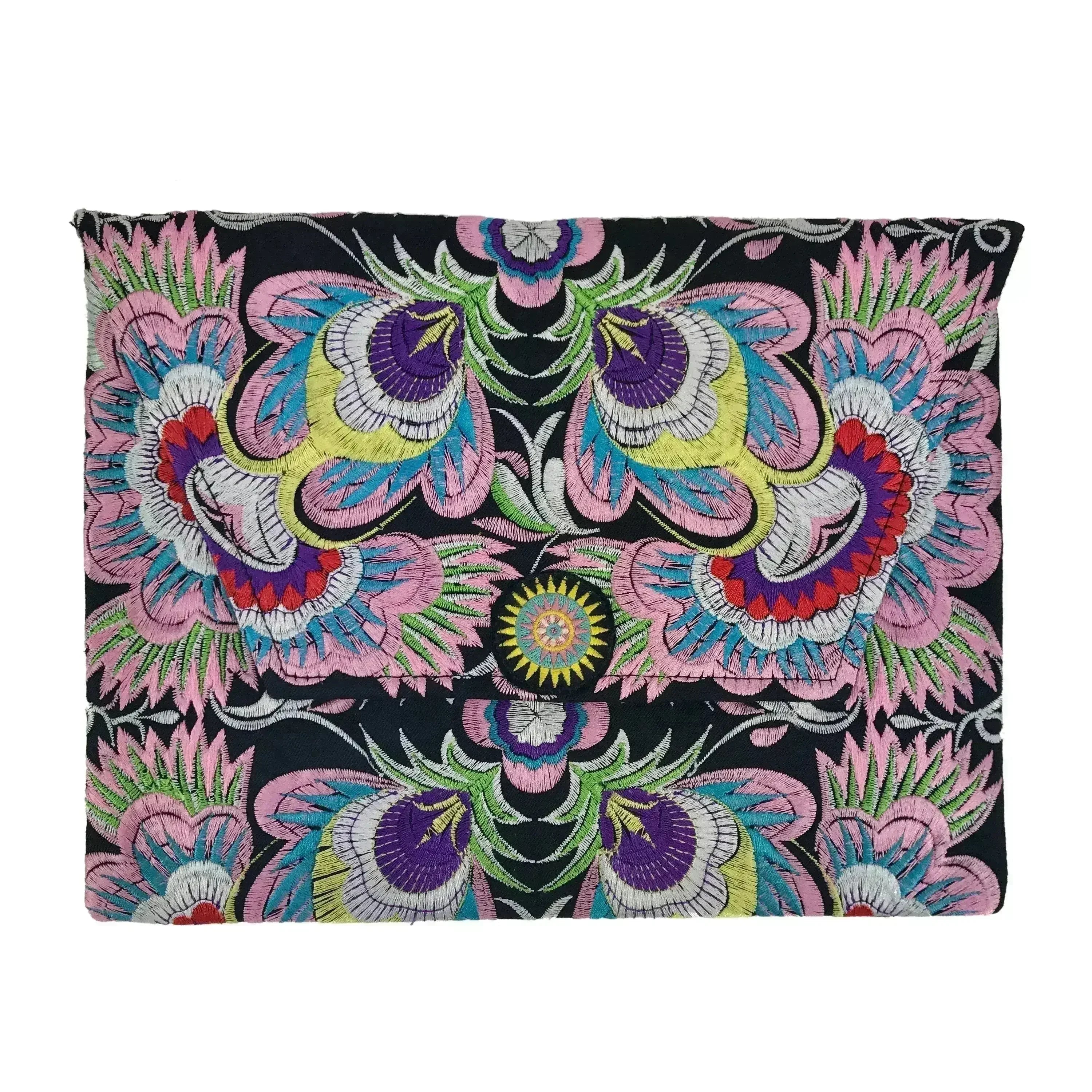 Embroidered Flower Clutch - Femstylo