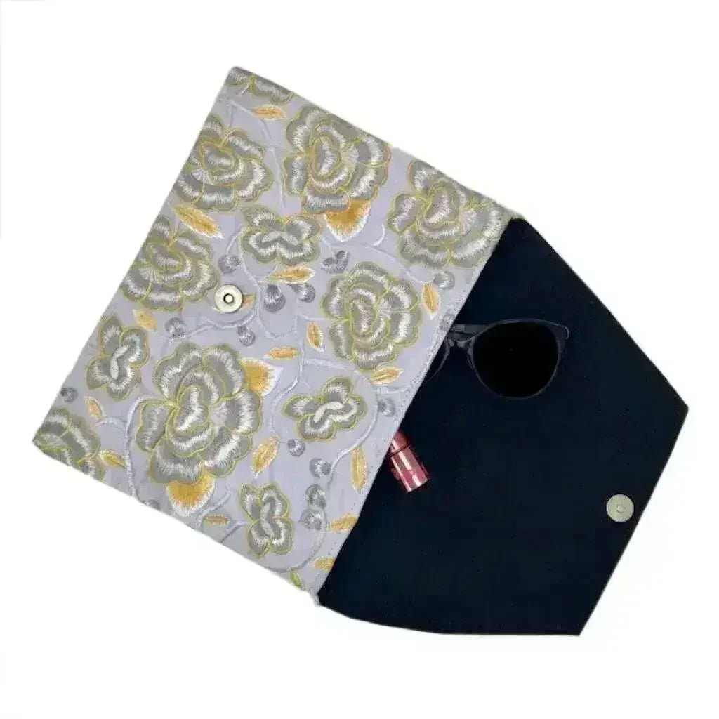 Embroidered Flower Clutch - Femstylo