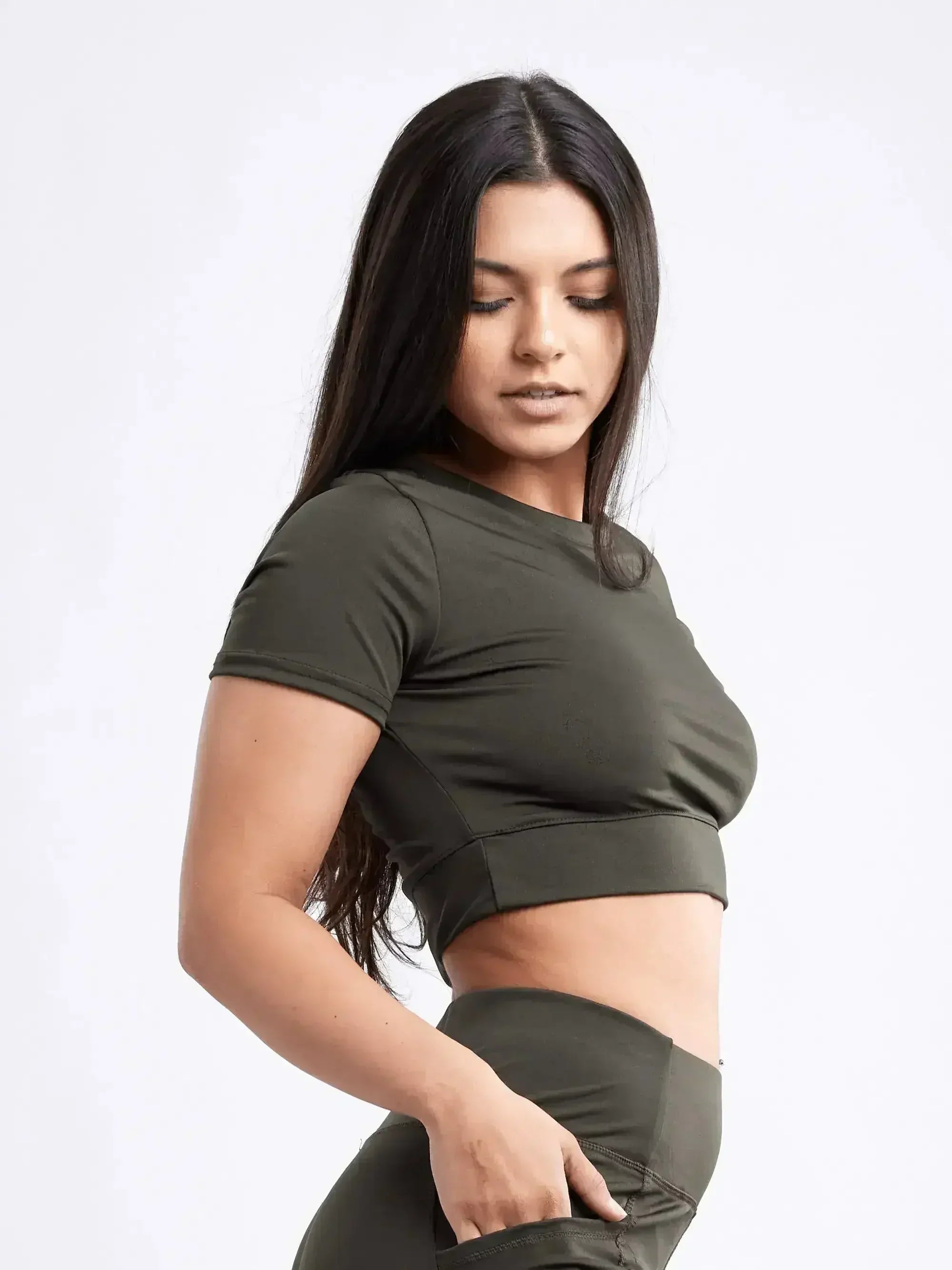 Short-Sleeve Crop Top - Femstylo