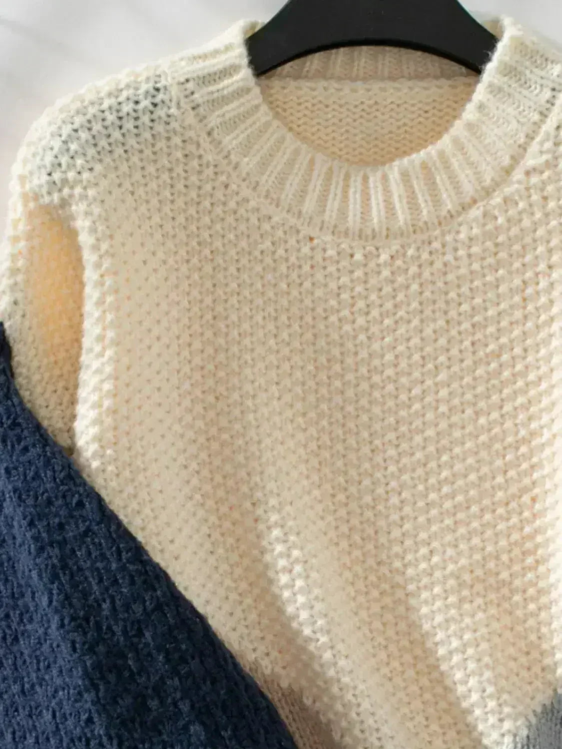Color Block Round Neck Dropped Shoulder Sweater - Femstylo