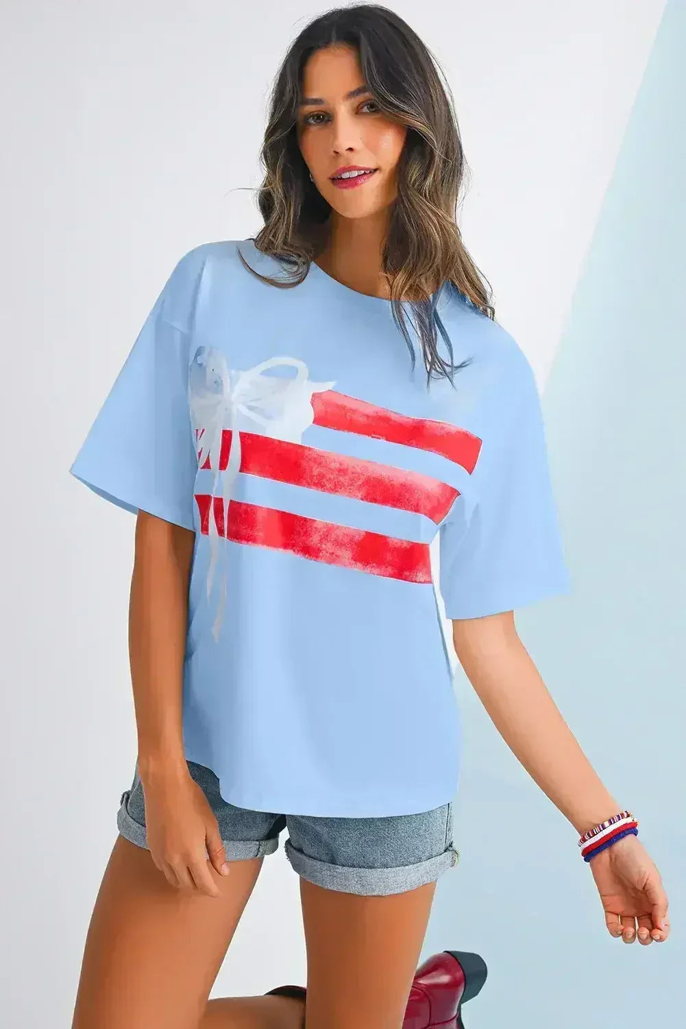 White Flag Bow Graphic Crewneck Tee - Femstylo