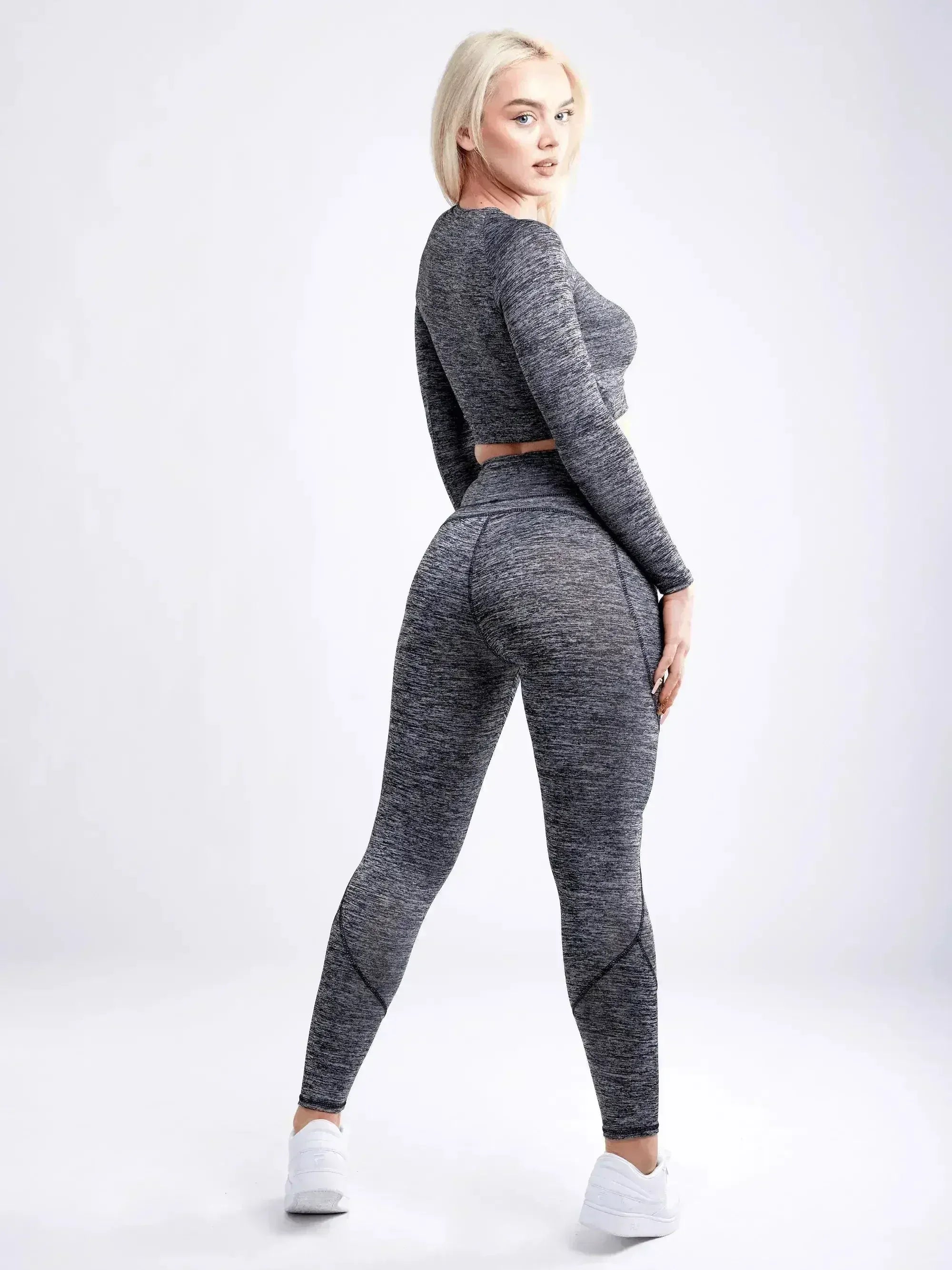 Long-Sleeve Crop Top - Femstylo