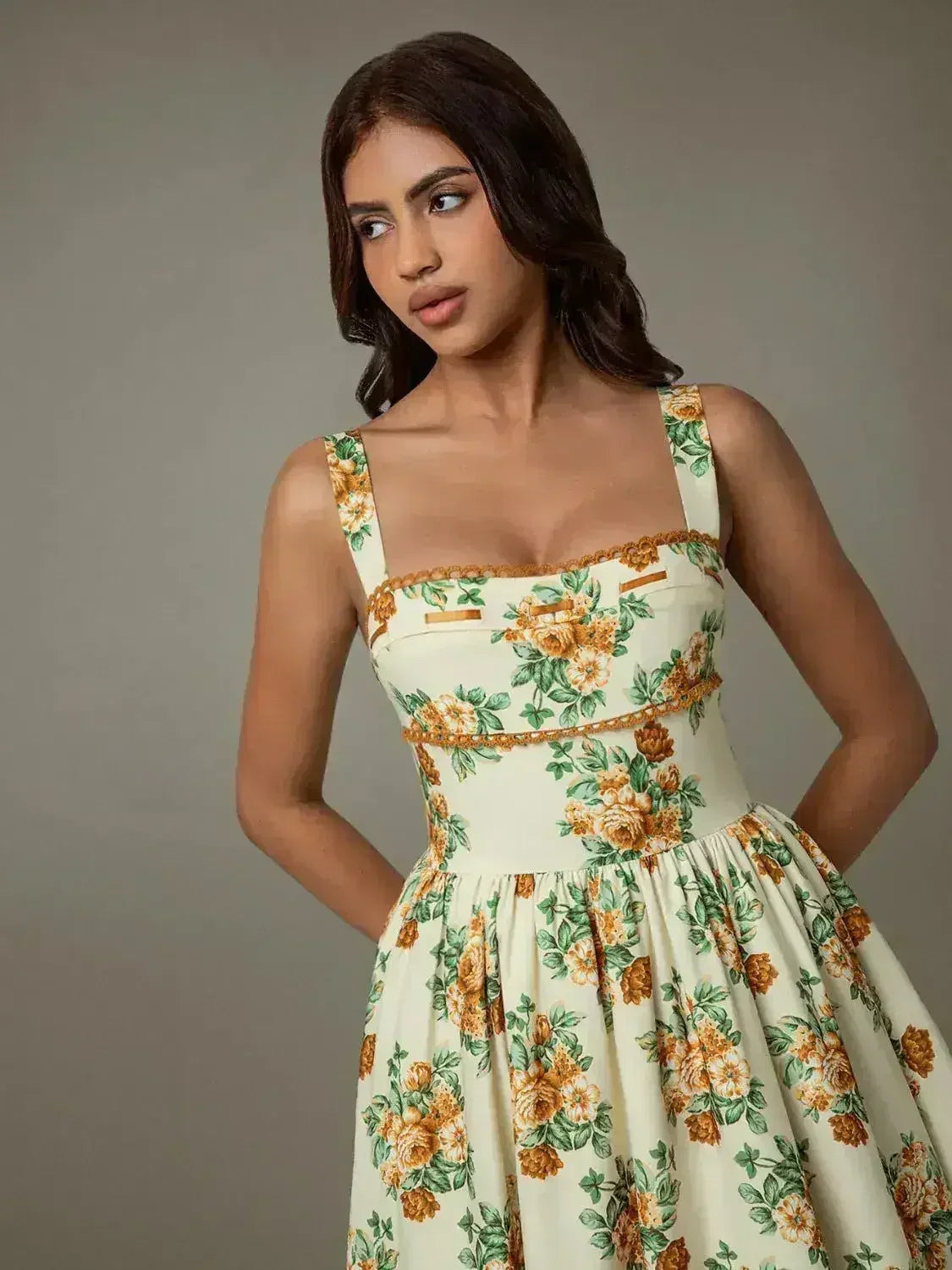 Lace Trim Floral Sleeveless Midi Dress - Femstylo