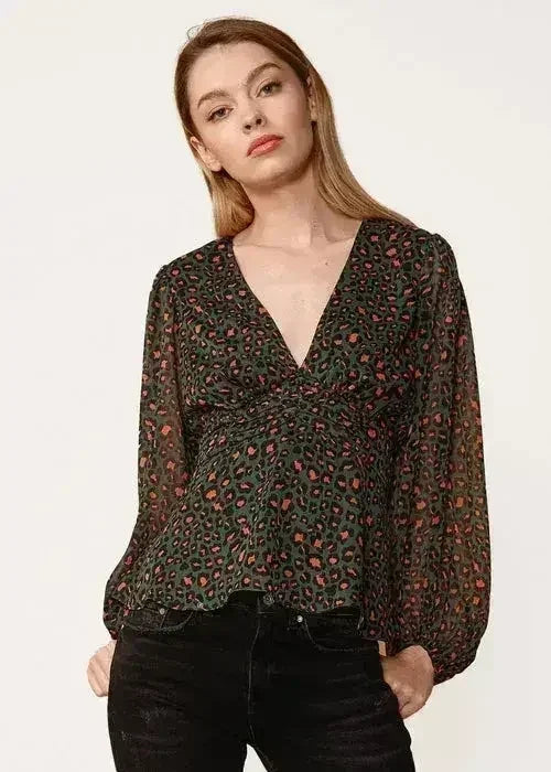 V-neck Puff Sleeve Blouse in Leopard Hunt | Femstylo - Femstylo