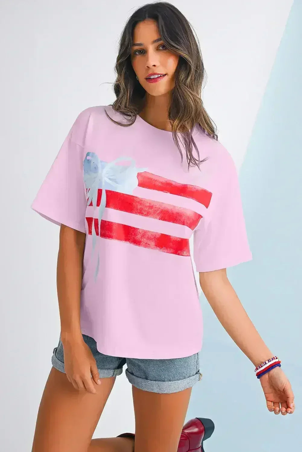 White Flag Bow Graphic Crewneck Tee - Femstylo