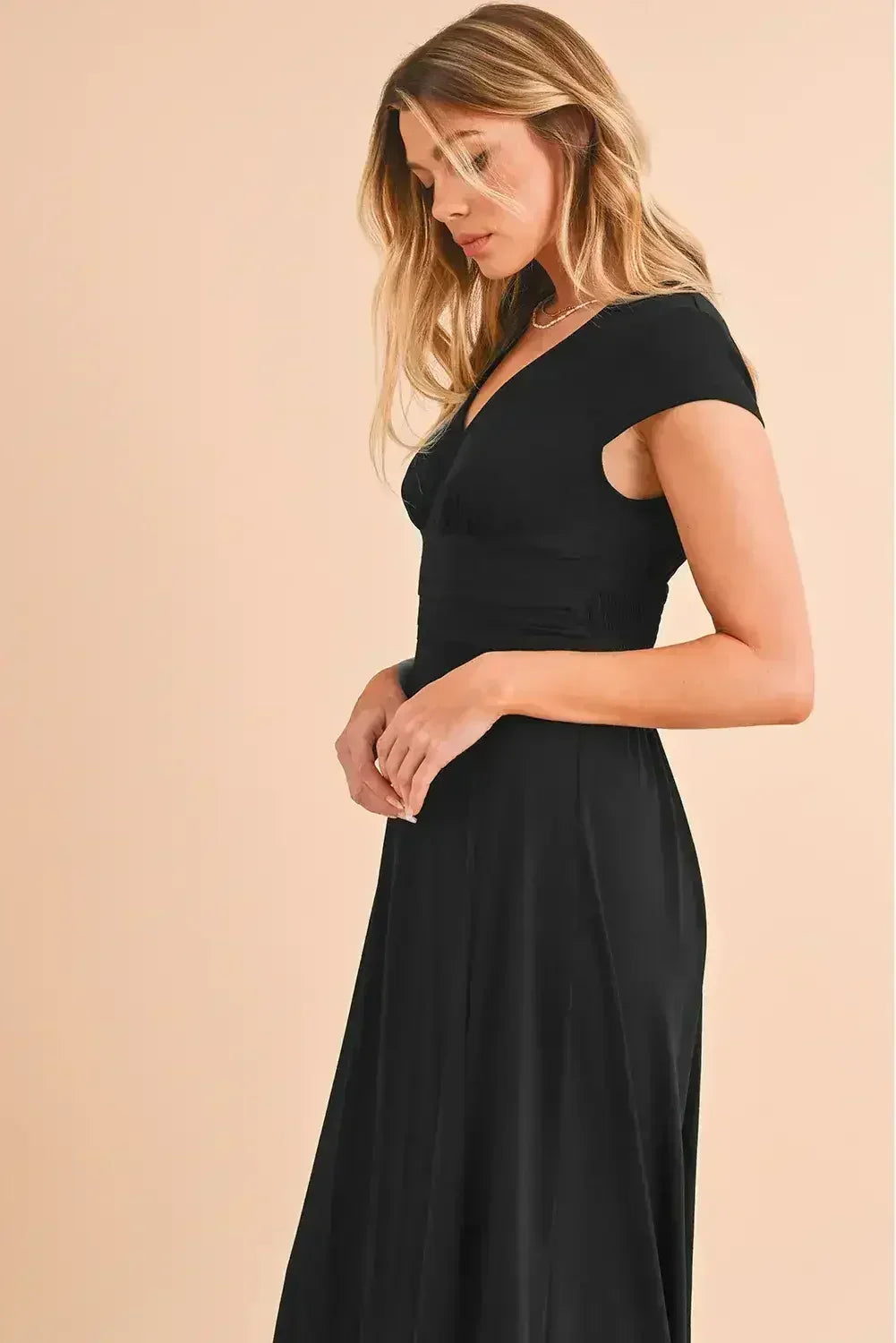 Black Deep V Neck Ruched High Waist Midi Dress - Femstylo