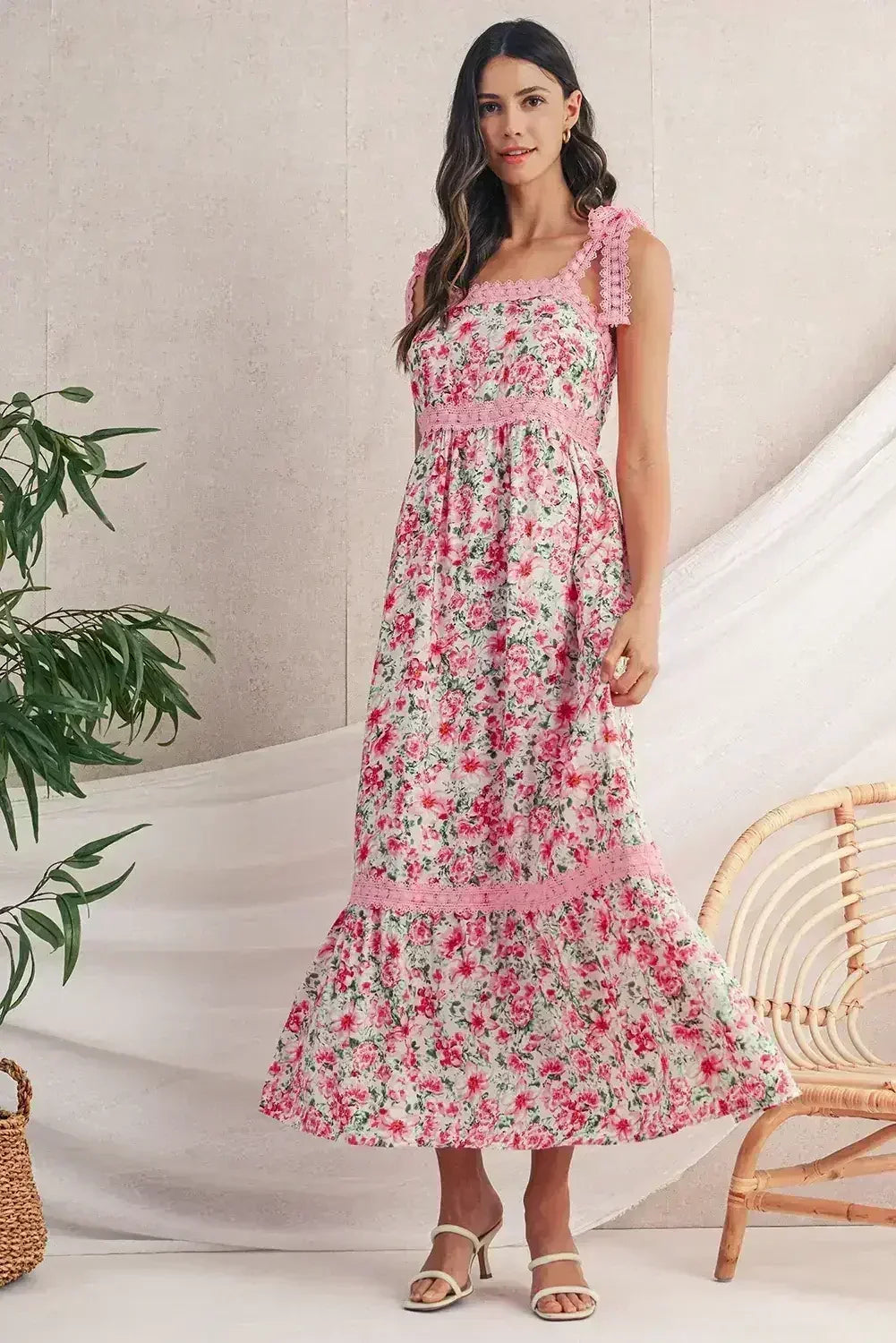 Green Floral Lace Tied Strap Empire Waist Maxi Dress - Femstylo