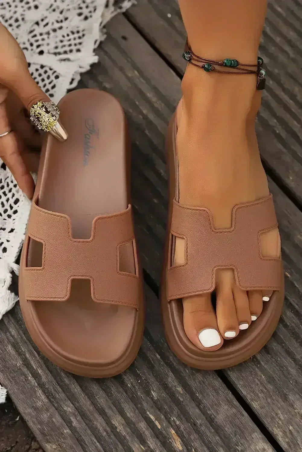 Black Cut Out Band Open Toe Platform Slides Shoes - Femstylo