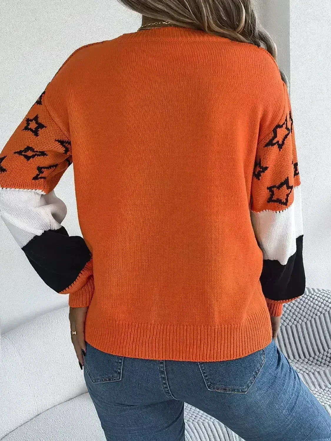Star Contrast Round Neck Sweater - Femstylo