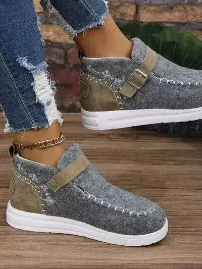 Contrast Round Toe Buckle Sneakers - Femstylo