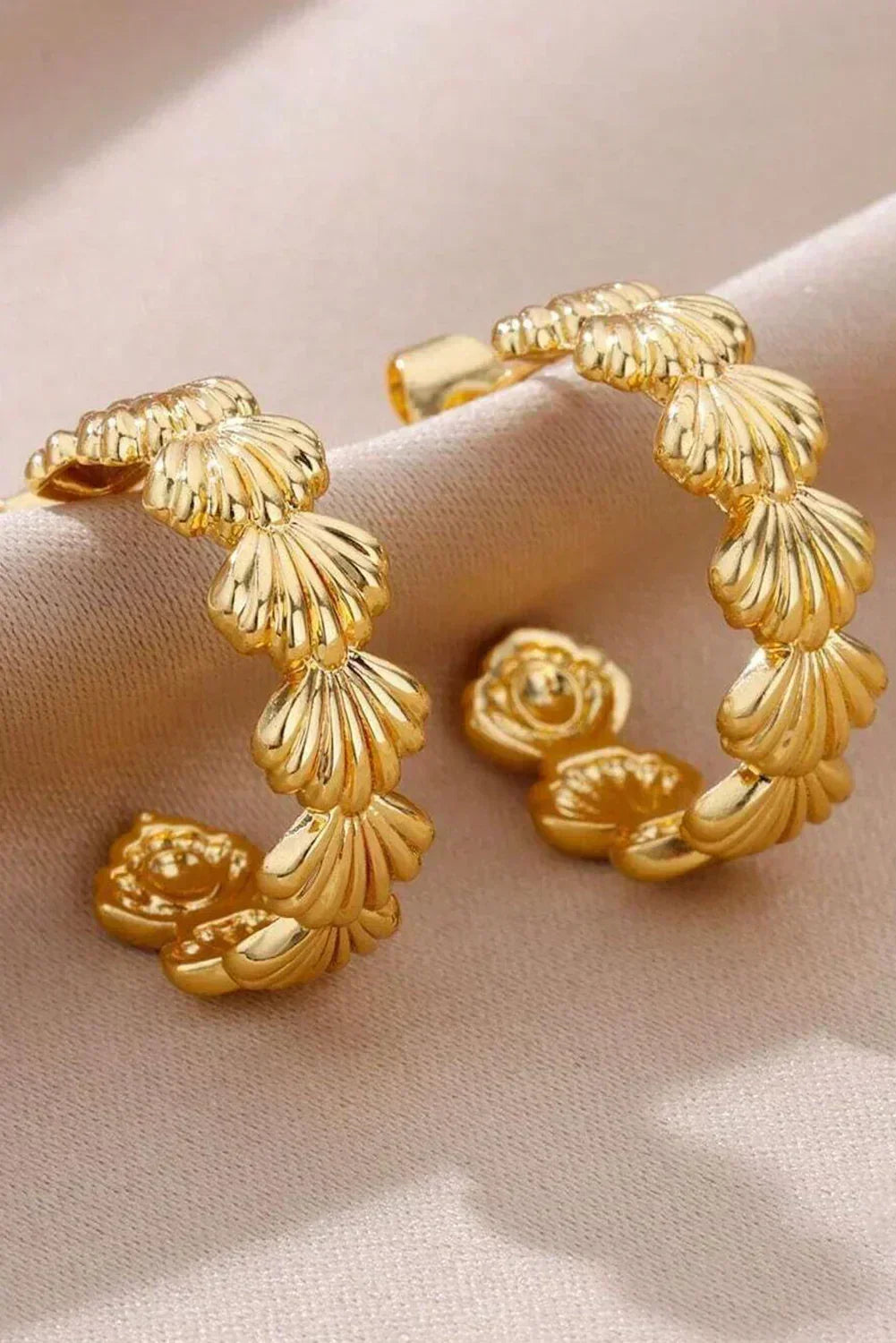 Gold Shell Hoop Alloy Earrings – Coastal Elegance | Femstylo