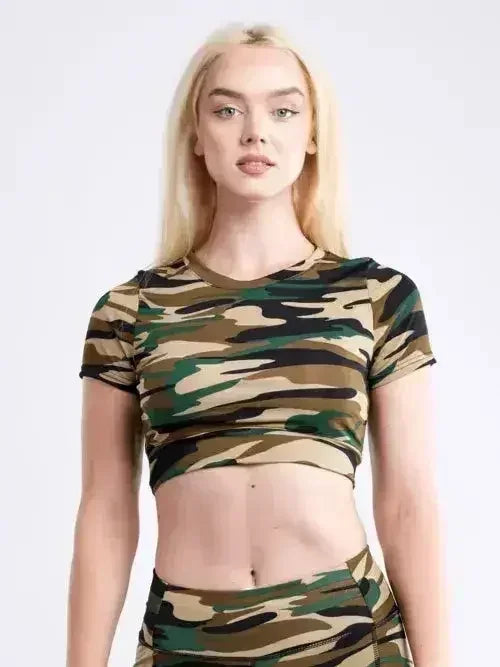 Short-Sleeve Crop Top - Femstylo